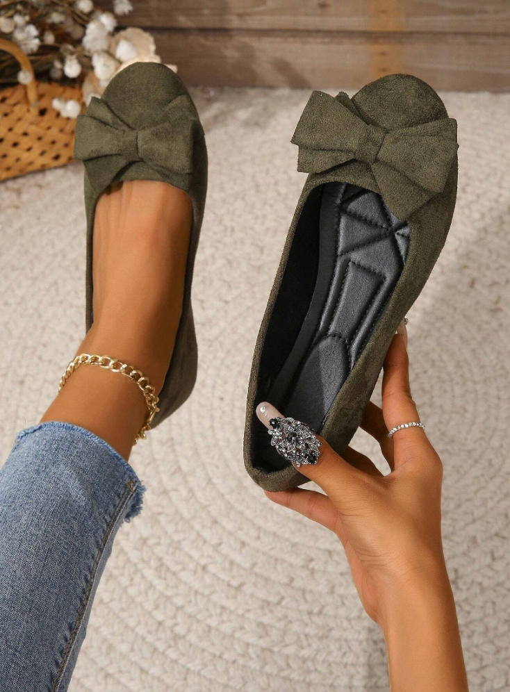 Zapatos de apoyo elegantes y detallados