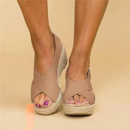 Elegantes y detalladas sandalias de apoyo para el verano