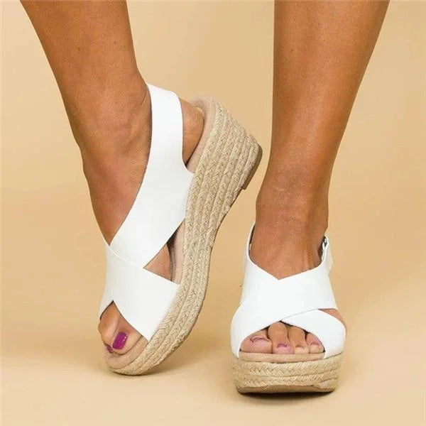 Elegantes y detalladas sandalias de apoyo para el verano