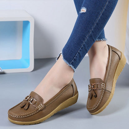 Mocasines de cuña baja para mujer