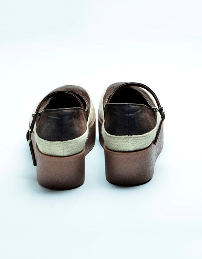 Zapatos ortopédicos de verano, cómodos y modernos