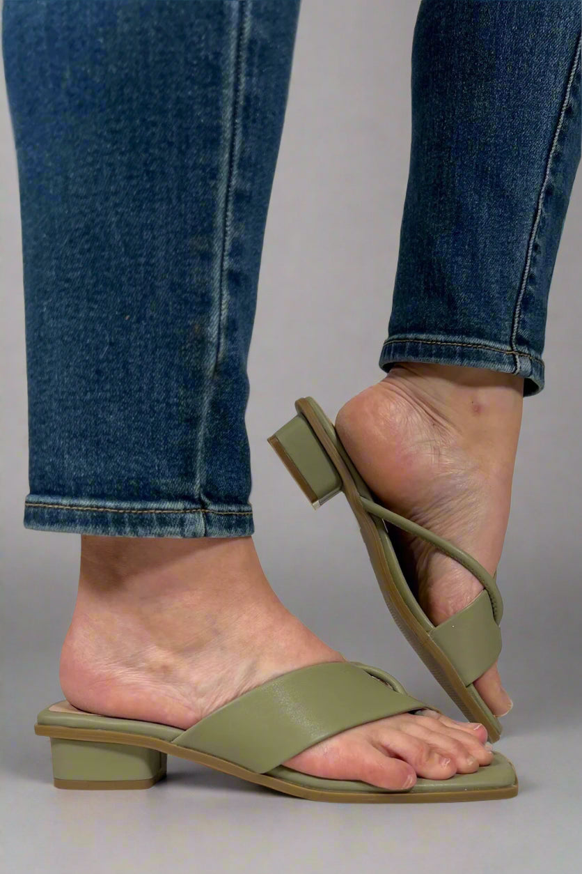 Sandalias ortopédicas de verano, cómodas y modernas