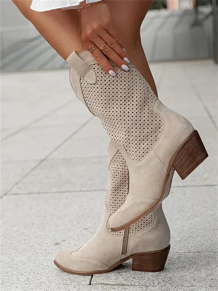 Elegantes y detalladas botas de apoyo para el verano