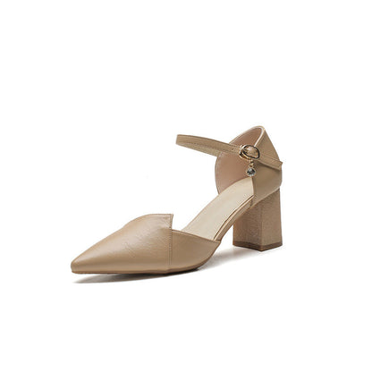 Elegante sandalia de tacón bloque