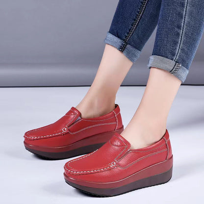 Zapatos ortopédicos clásicos y frescos