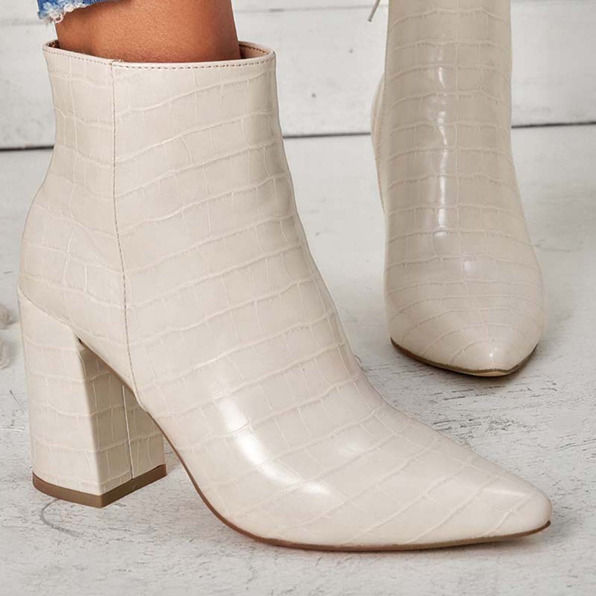 Botas ortopédicas versátiles y de apoyo para el verano