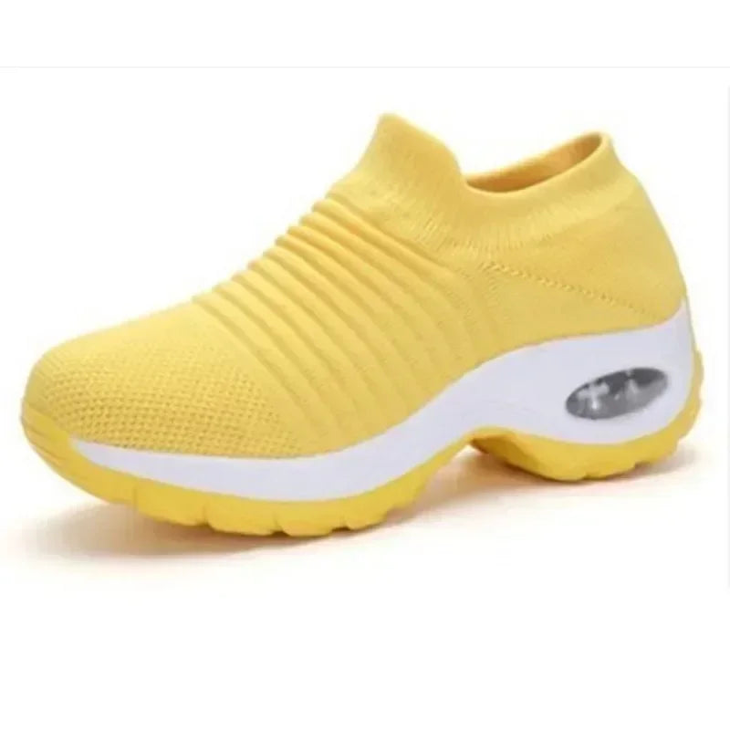 Zapatillas ortopédicas informales y de apoyo