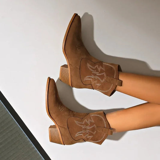 2024 New Pointed Coarse Heel Large Western Cowboy Short Boots Embroidered Brown Women's Shoes and Ankle Boots for Women