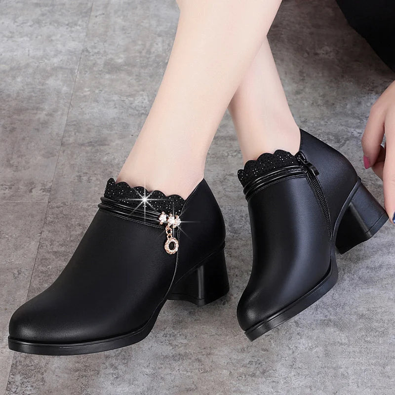 Tacones ortopédicos informales y de apoyo