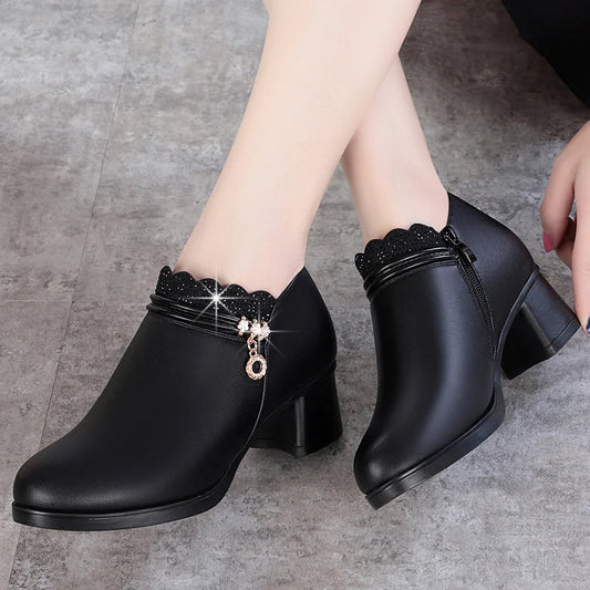 Tacones ortopédicos informales y de apoyo