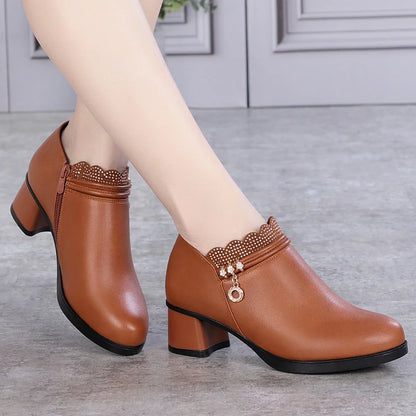 Tacones ortopédicos informales y de apoyo