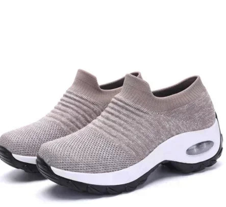 Zapatillas ortopédicas informales y de apoyo