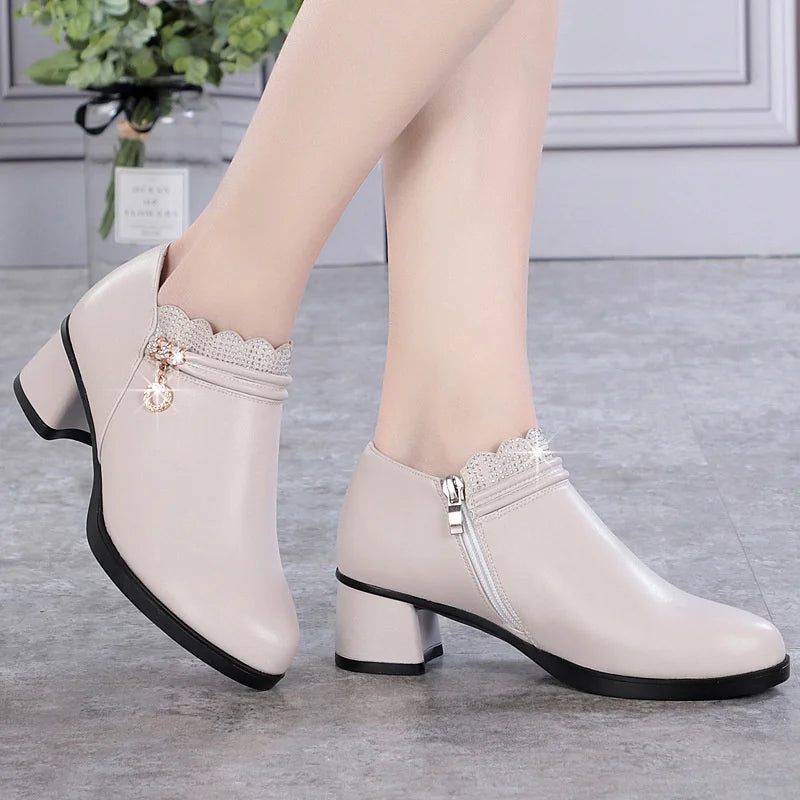 Tacones ortopédicos informales y de apoyo