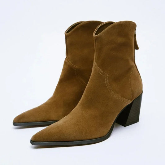 2025 Retro Brown Suede Short Boots Pointed Toe Thick Heel Rear Zipper Knight Boots Fashion Luxury Designer Winter Women'S Boots