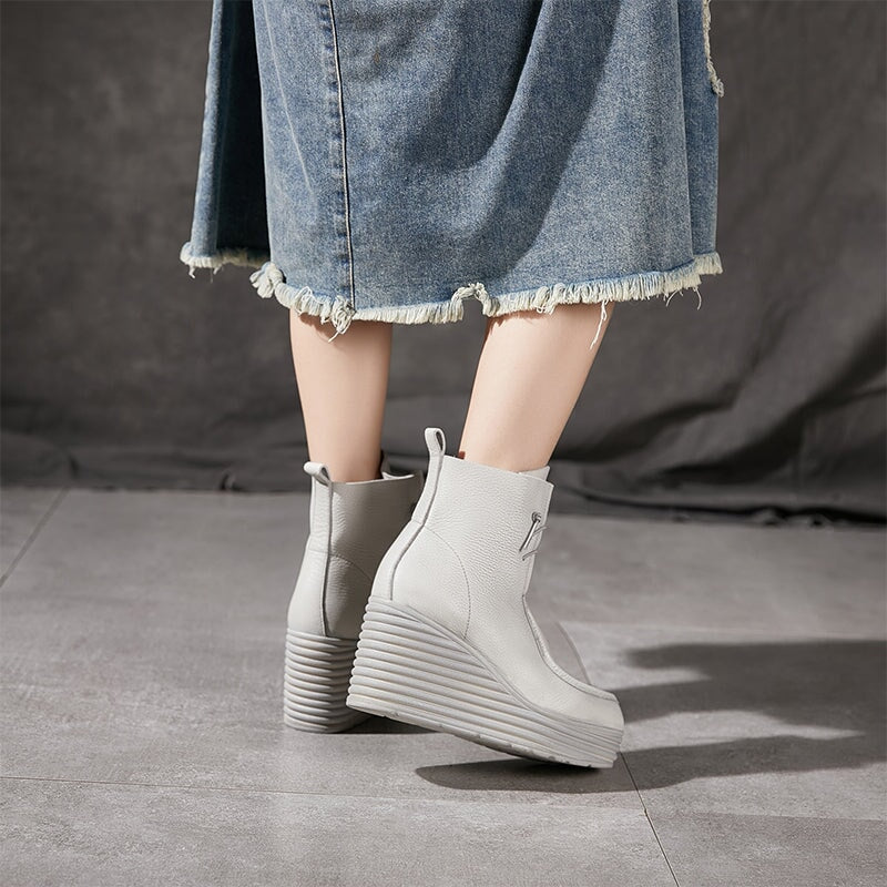 Botas ortopédicas de verano, cómodas y modernas.