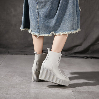 Botas ortopédicas de verano, cómodas y modernas.