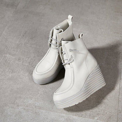 Botas ortopédicas de verano, cómodas y modernas.