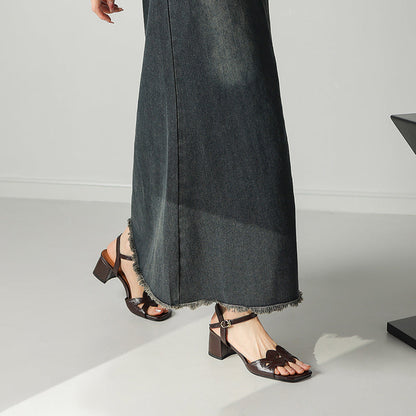 Sandalias ortopédicas cómodas y elegantes para el verano.