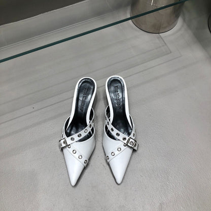 Mocasines ortopédicos sencillos y transpirables