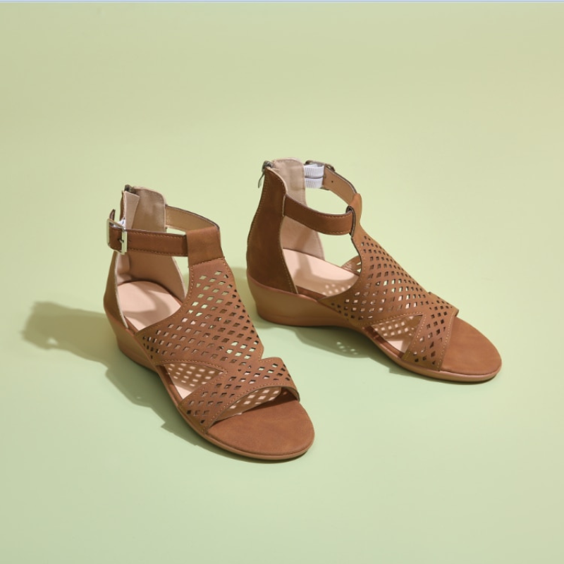 Sandalias con correa en el tobillo