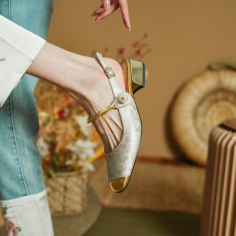 Elegantes y detalladas sandalias de apoyo para el verano